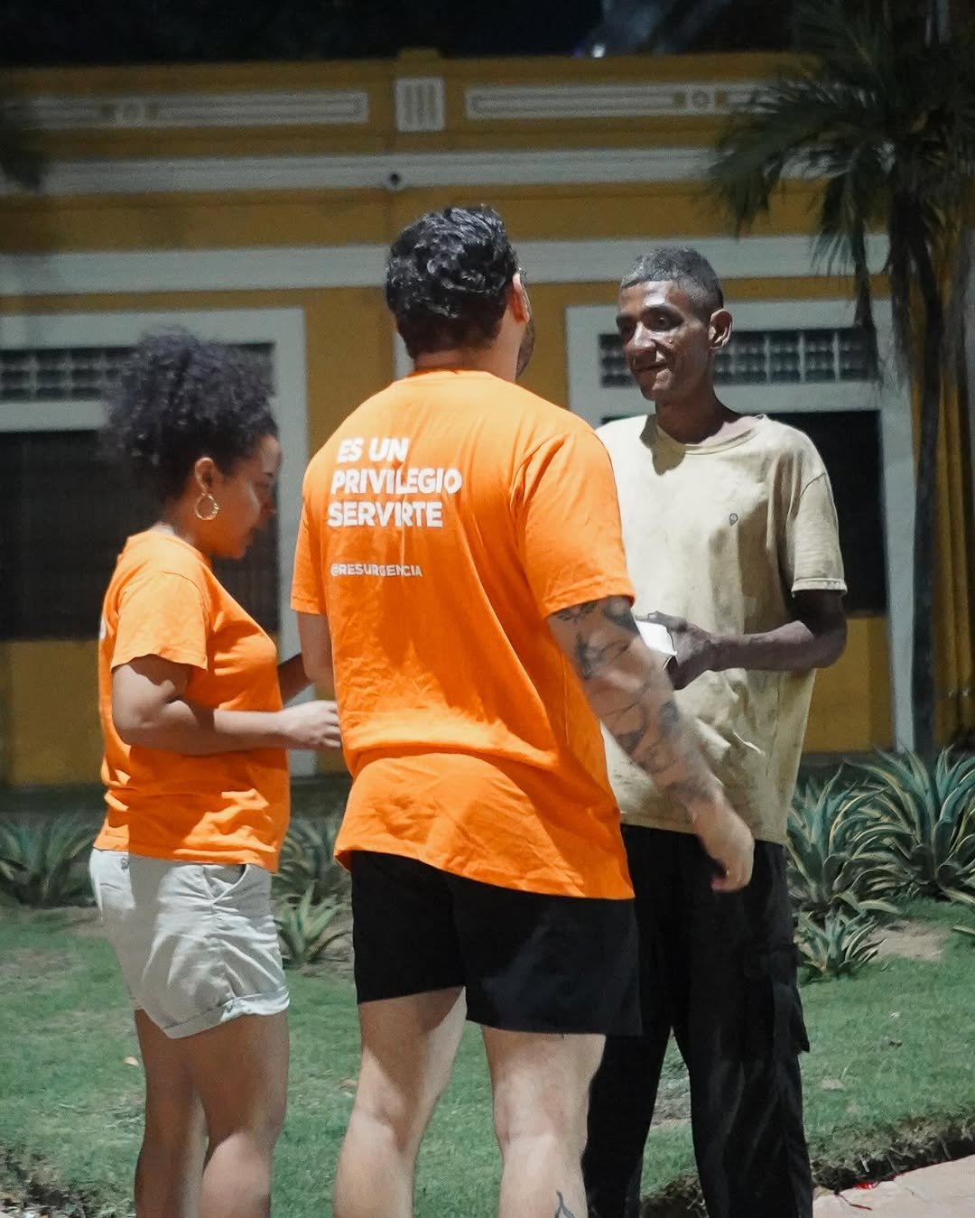 Entrega de Alimentos: Arroz de Pollo
